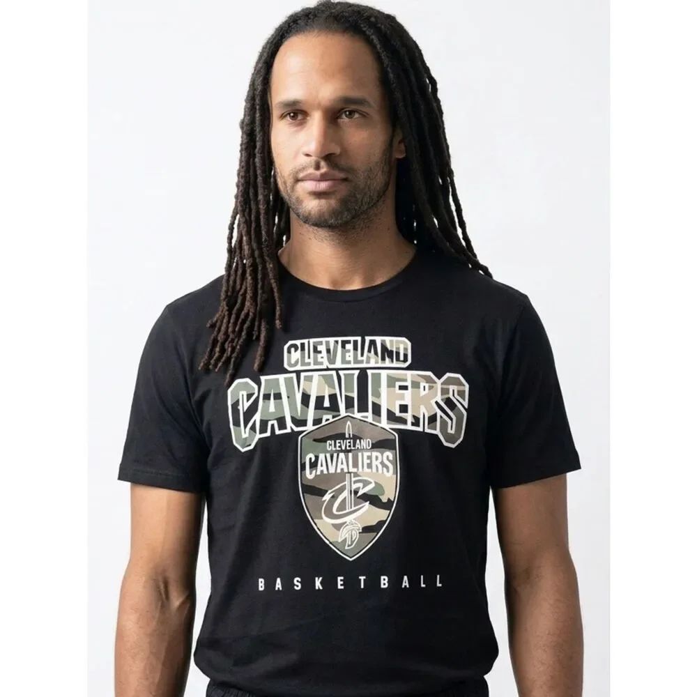 NBA | Cleveland Cavaliers Camo ShirtโSize Large
